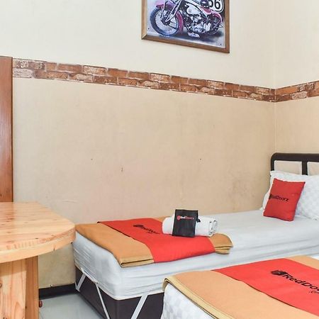 Reddoorz At Omah Wetan Sawojajar Malang Hotel Екстериор снимка